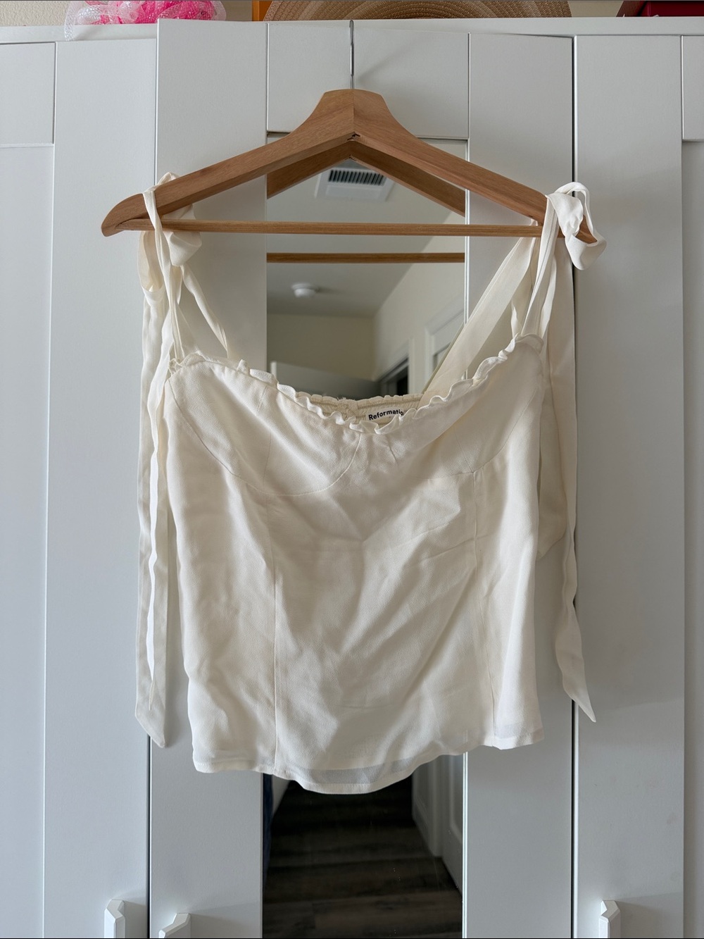 Reformation Cream Tie-Strap Silk Cami size 8 new without tags